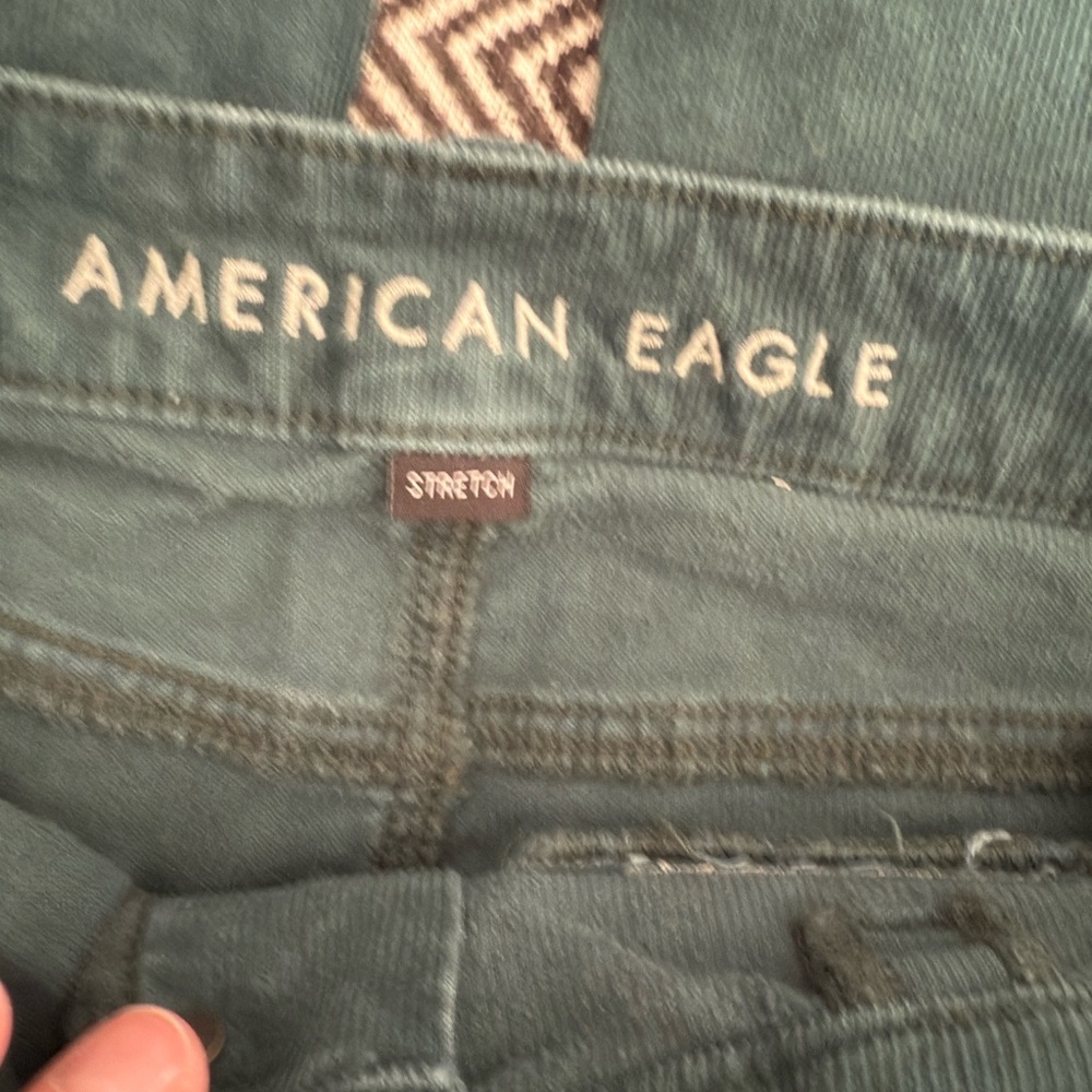American Eagle extra flare green corduroys - size 16 - Picture 4 of 6